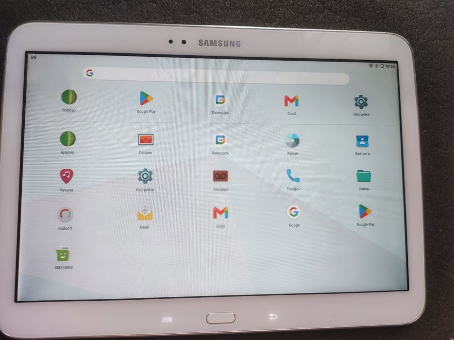 Планшет Samsung gt-p5220. 10 дюймов экран