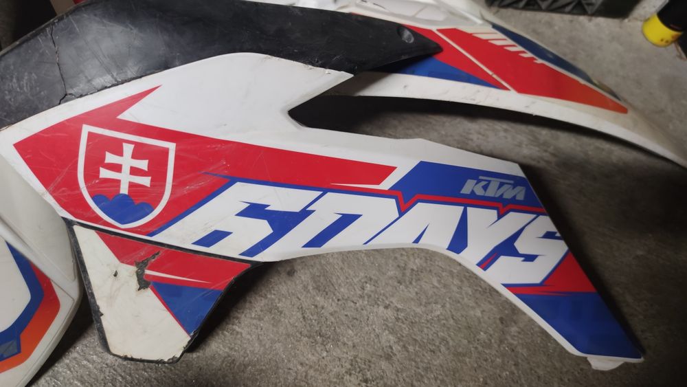 Plásticos ktm six days Slovakia