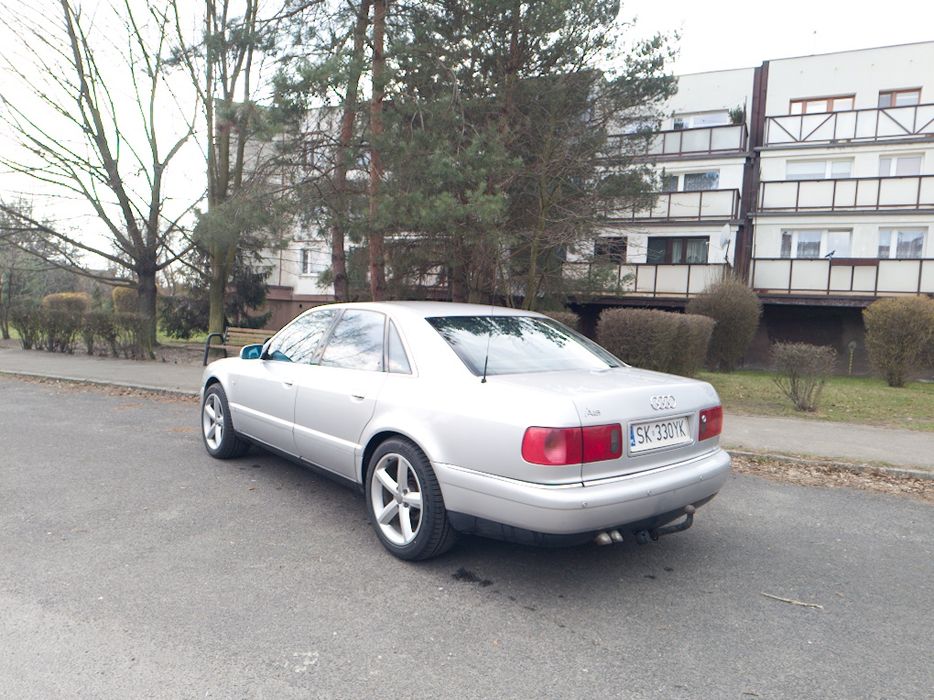 Audi A8 D2 3.3 TDI V8