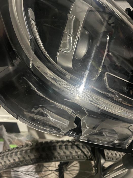 Capô e farol xenon para mini coutryman SE 2021