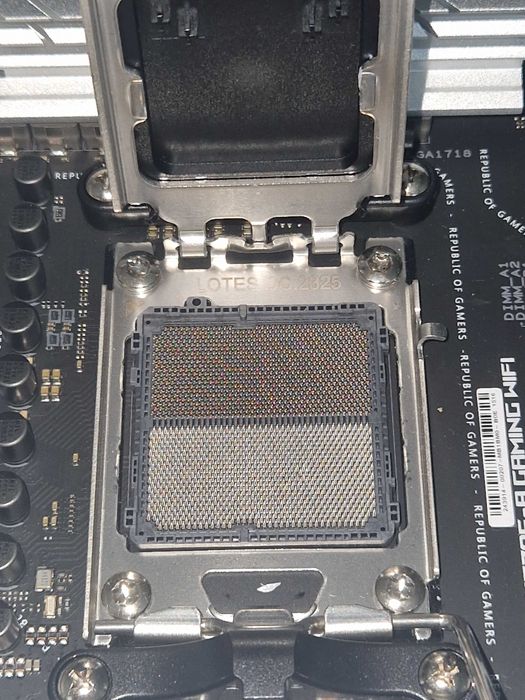 Asus Strix X670E-A gaming wifi