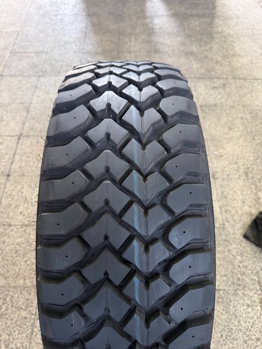 Pneus semi-novos 265/70R17