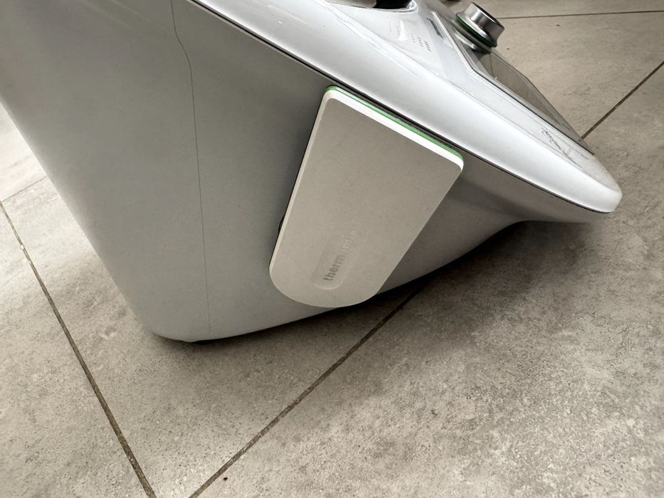 Robot Kuchenny VORWERK THERMOMIX TM5 + akcesoria