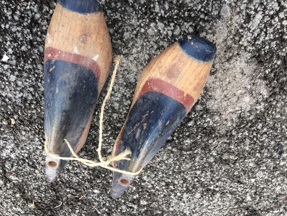 Lote de moldes antigos, em madeira, para fazer sapatos