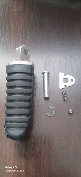 Підніжки для Suzuki Inazuma V-Strom DL650  Falcon GSX1300R/650F/1400 з