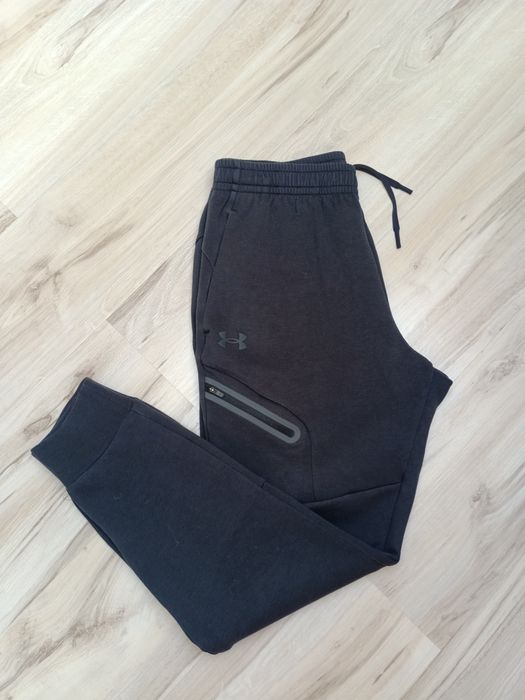 Spodnie dresowe męskie under armour rozmiar m
