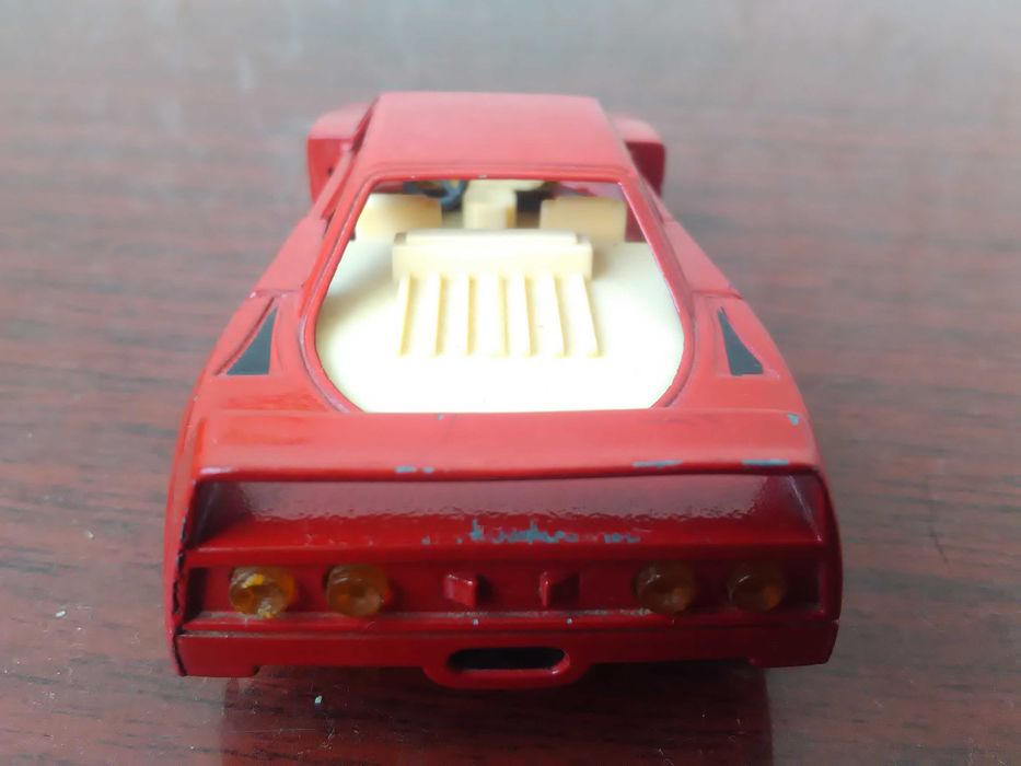 Металлическая машинка Ferarari F-40: 130 грн. - Машинки Запорожье