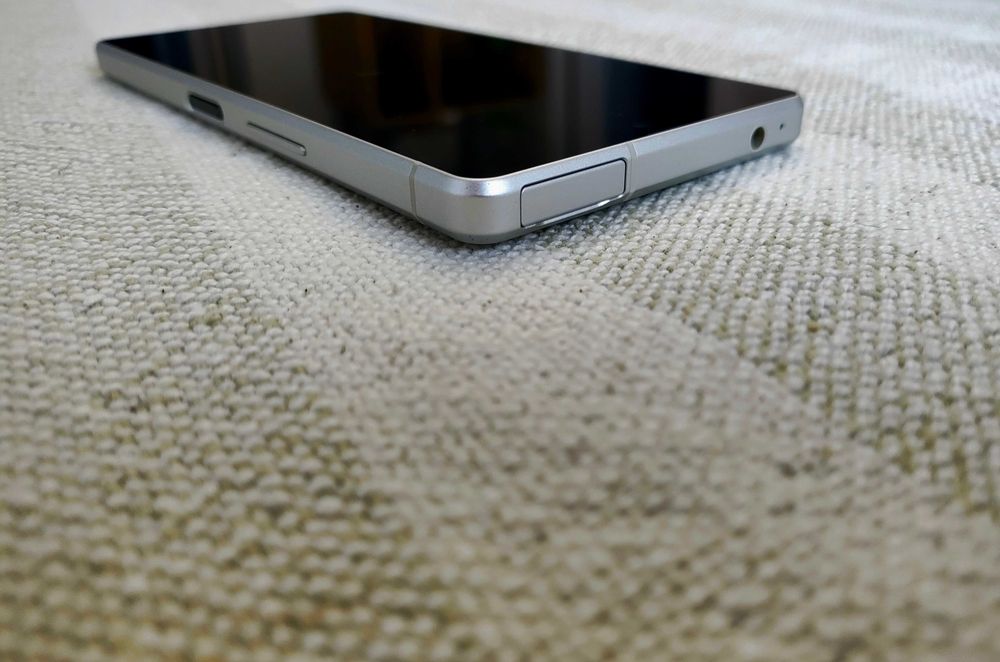 Игровой смартфон Sharp SH52D с мощным процессором Snap8Gen2, 2sim IP68
