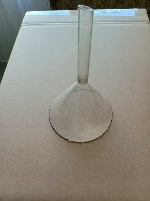 SZKŁO LABORATORYJNE ZESTAW 4 Sztuk Szklanych. Laboratorium Chemiczne