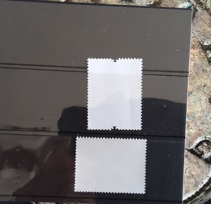 111125#Lote 2 selos NOVOS Benfica e Eusébio