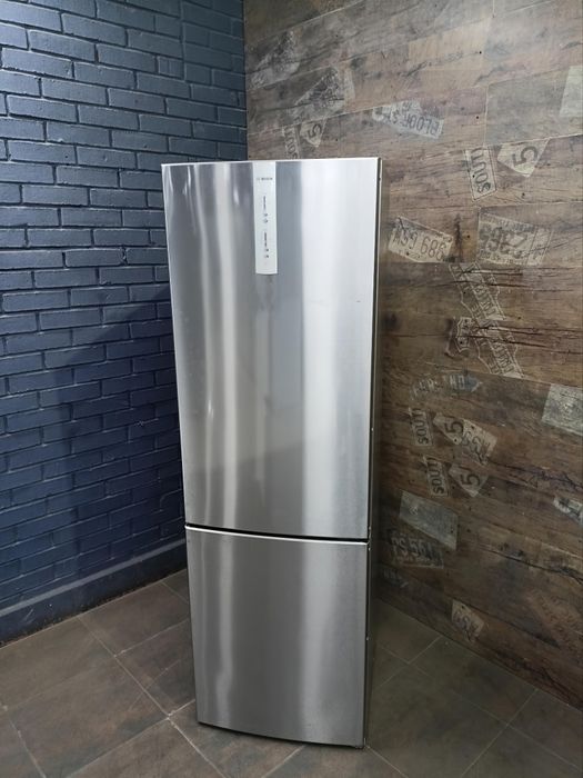 Холодильник Indesit LI8S1 в новому стані , є доставка