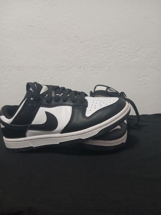 Nike Dunk Low "Panda"