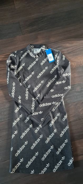 Sprzedam sukienkę Adidasa