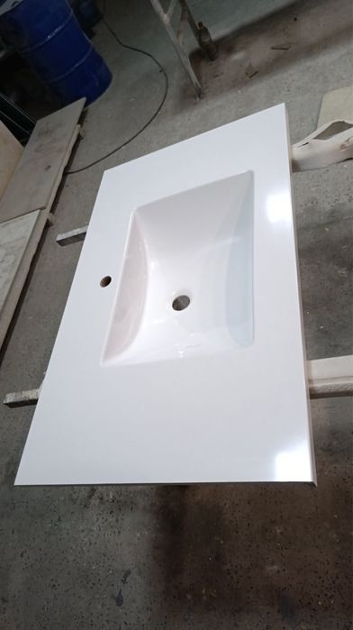 Стільниця з умивальником 1000*600 мм в наявності