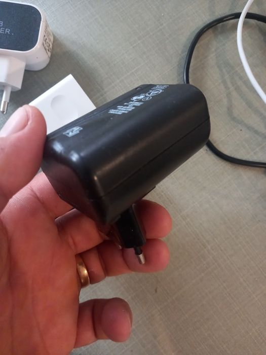 Cabos e carregadores telemoveis