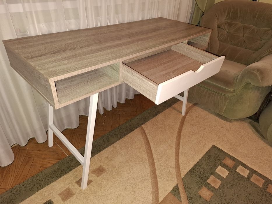 Стіл письмовий робочий