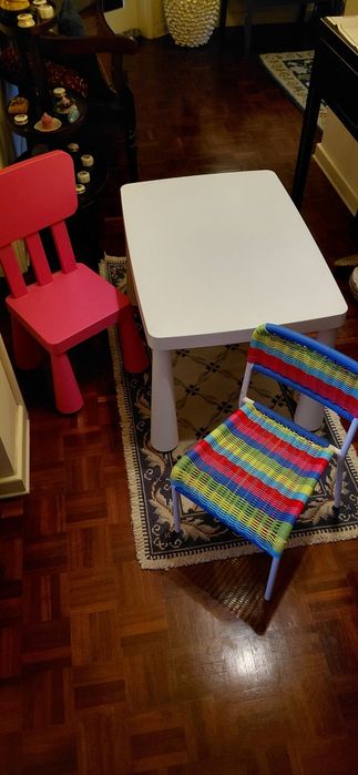 Mesa e 2 cadeiras Ikea