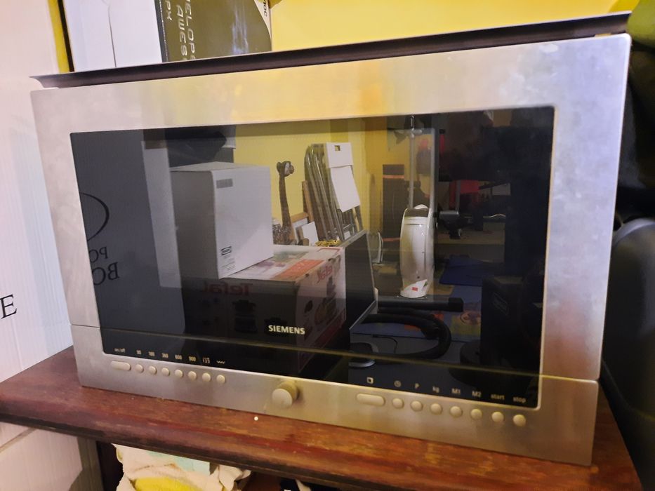 Mikrofala siemens HF25G560