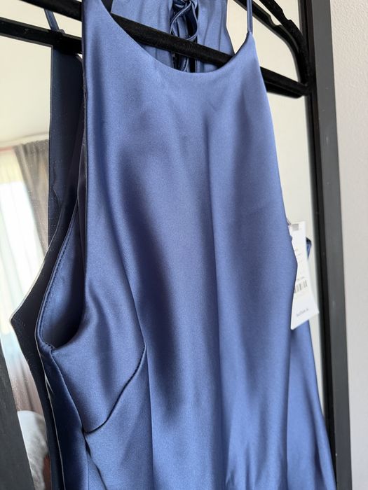 Сатинова міді сукня Must Have