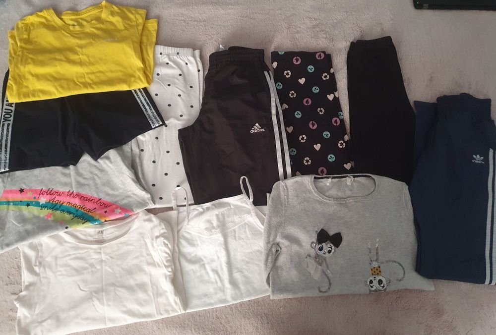 Пакет речей для дівчаток у новому стані на р.134-146