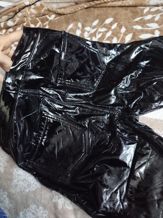 Spodnie ala lateks z podszewką rozm m