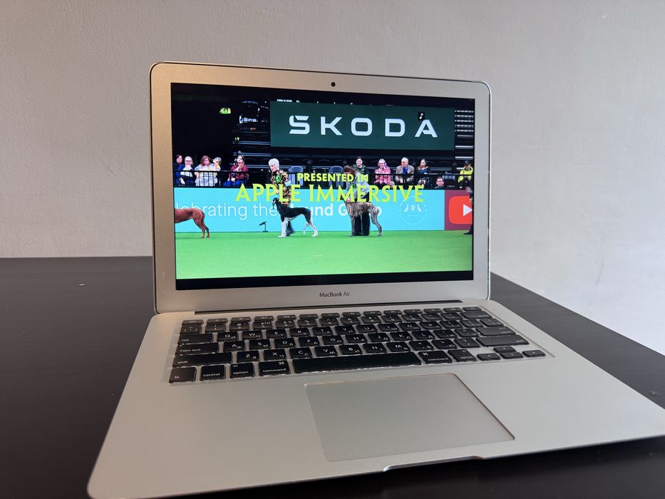 Apple MacBook Air 13" A1466 (2013) | 4 GB RAM | 128 GB SSD | Oryginalna ładowarka