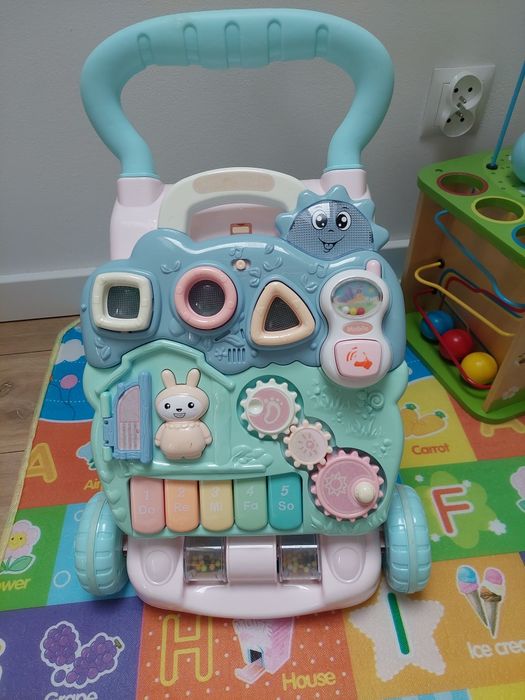 Pchacz do nauki chodzenia