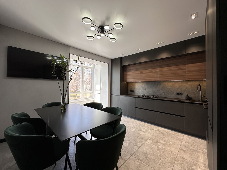 Укомплектована 2к з меблями та технікою