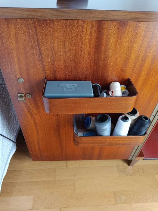 máquina de costura427634784963153922