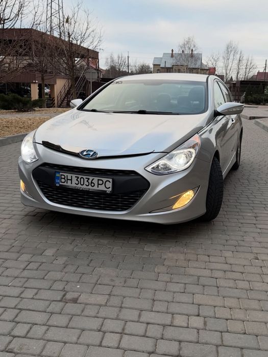 Hyundai sonata 2.4 гибрид 2012 год