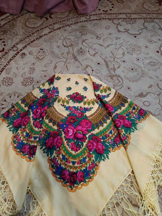 Продам великі українські хустки