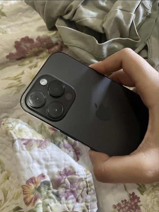 Iphone 14 pro  preto