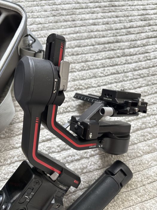 Продам стабілізатор DJI RS 3