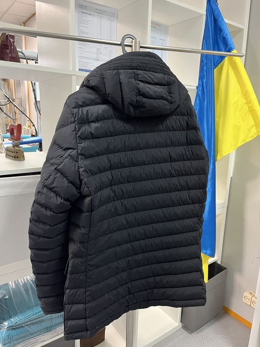 Casaco Preto de Luxo da Moncler S/M
