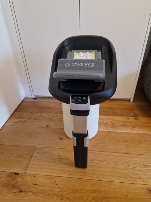Fotelik Maxi-Cosi CabrioFix (0-13 kg) + Baza ISOFIX FamilyFix