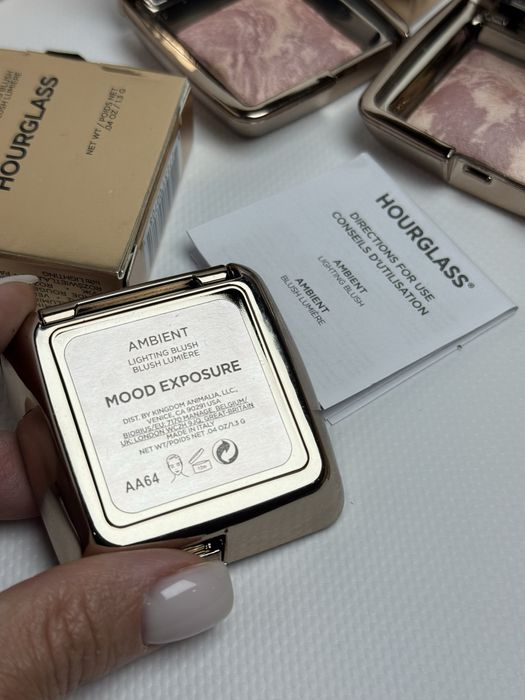 Румʼяна румяна Hourglass Ambient Mood Exposure