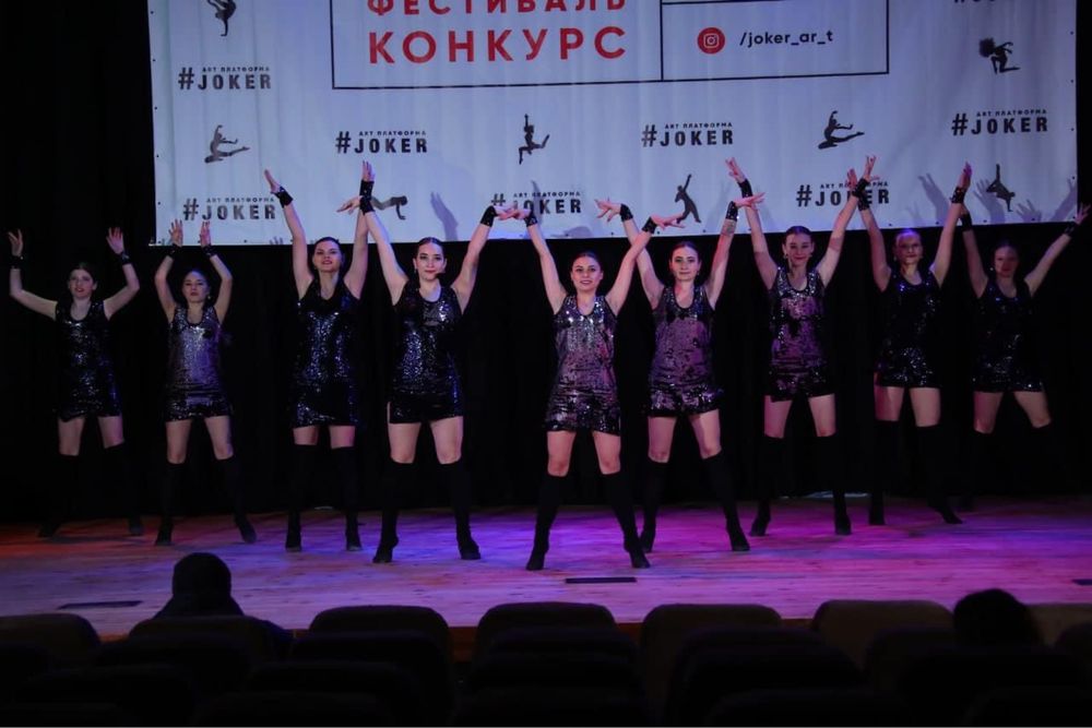 Оренда танцювальних костюмів та гімнастичних