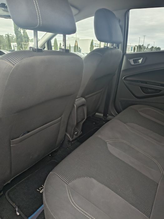 Ford Fiesta Ecoboost 100cv - Titanium