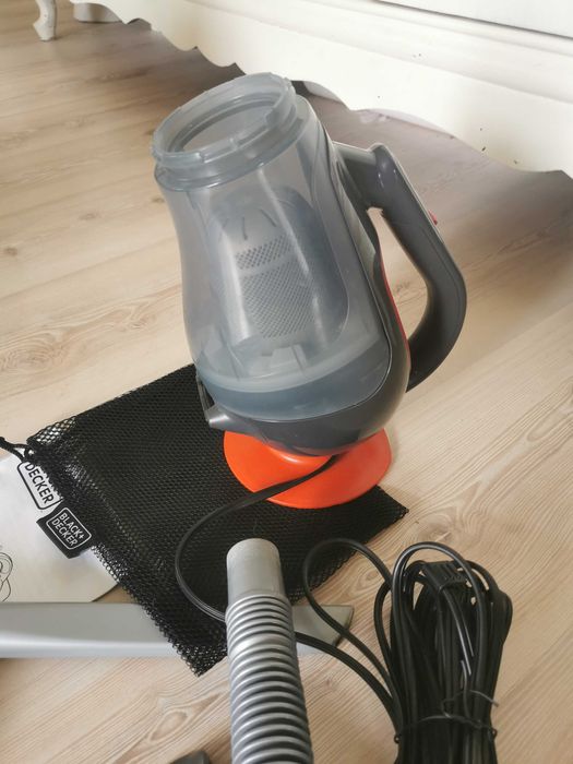 Odkurzacz samochodowy - Black&Decler