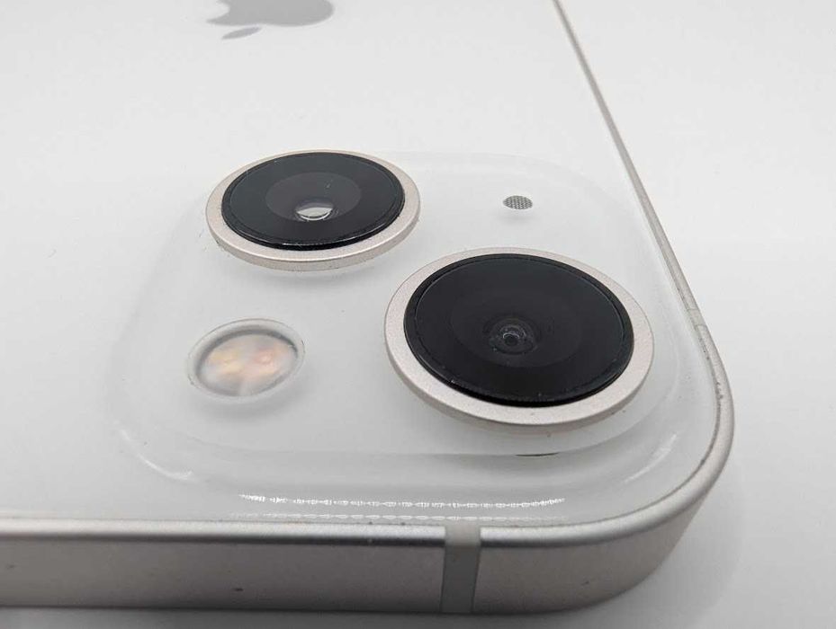 Smartfon iPhone 13 256GB biały stan: A+ bateria: 85% gwarancja