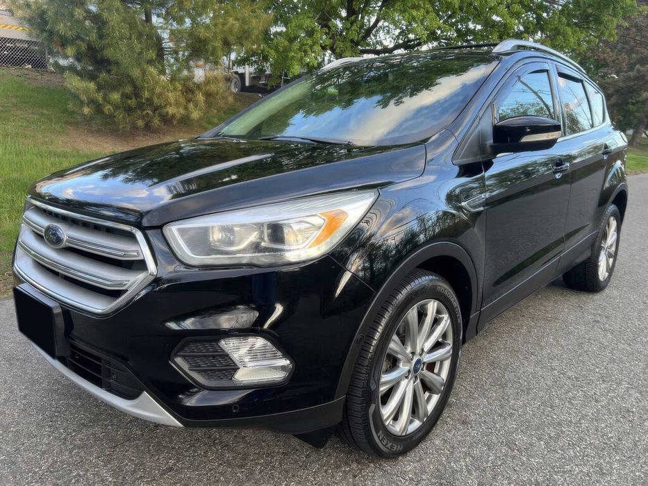 Ford Escape Titanium      2018