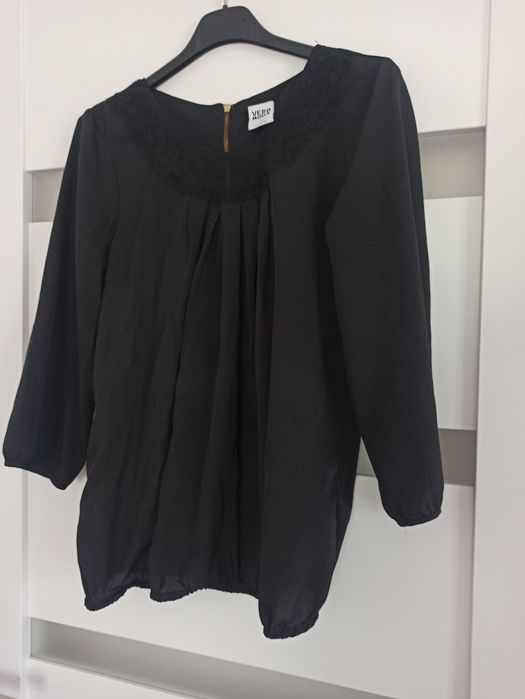 Czarna lekka bluzka Vero Moda r. S