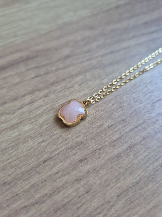 Złoty łańcuszek z różowym misiem na wzór Tous