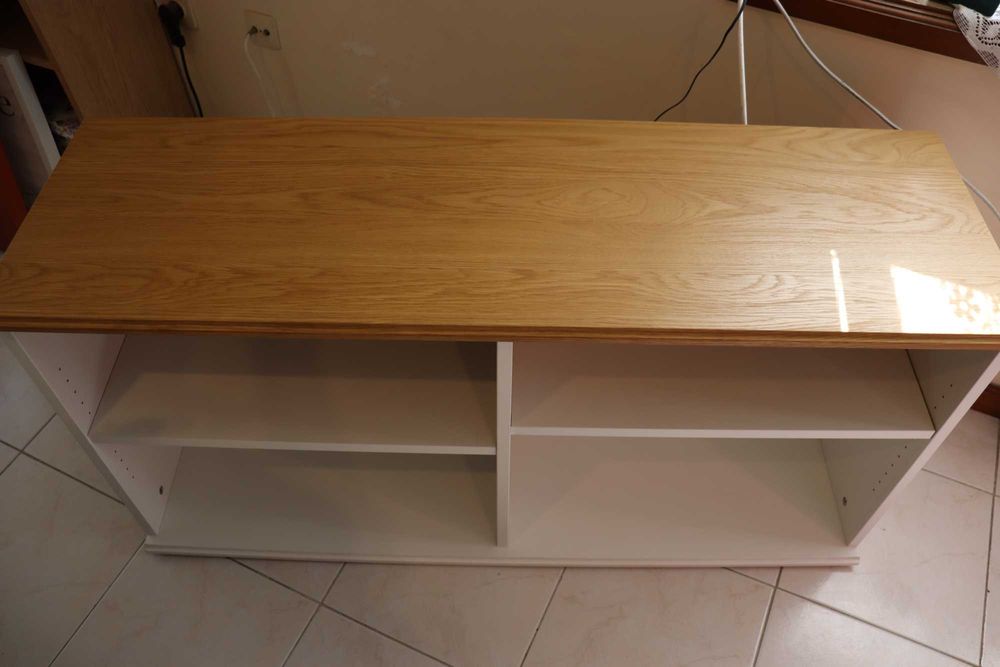 Móvel de TV, Skruvby, Ikea