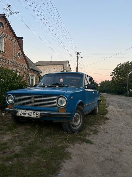 Продам машину ваз 2101