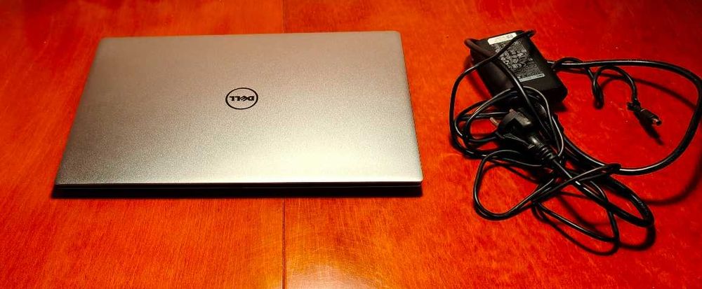 Laptop Dell XPS 13 cali i5 9350