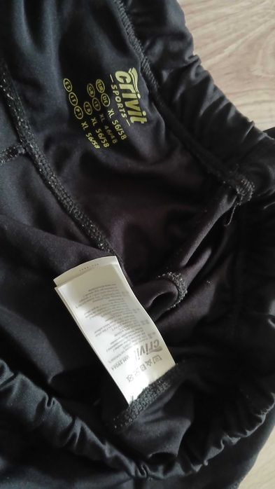 Spodenki 3/4 do biegania Crivit czarne XL