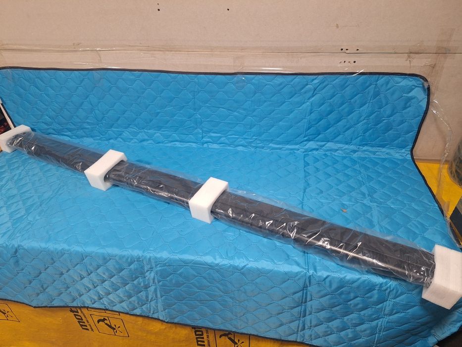 Ekran projekcyjny 180cm