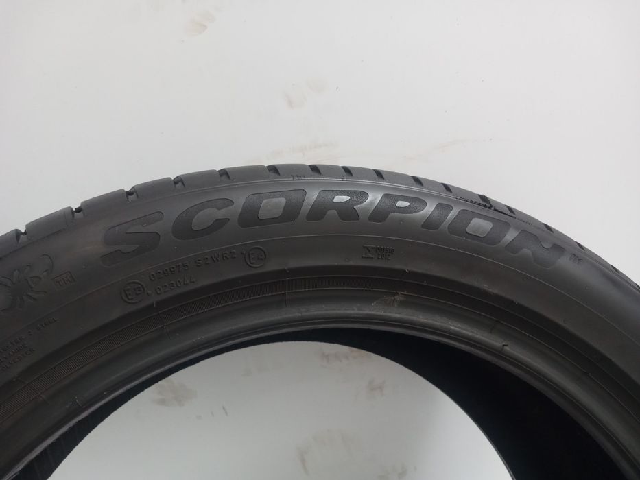 Opona letnia 255/45R19 Pirelli Scorpion