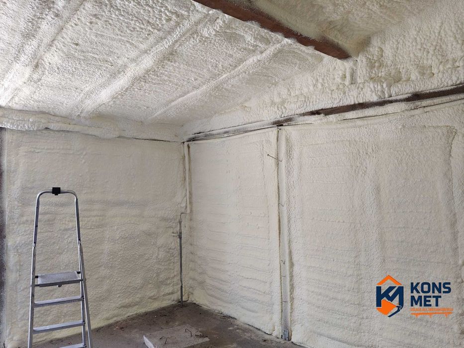 Ocieplenia pianą PUR Izolacja poddasza pianką PUR Łódź